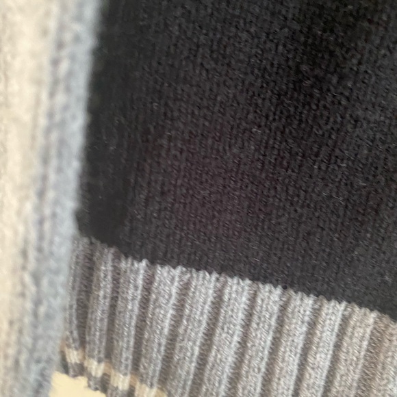 The Children’s place sweater 2T - Picture 6 of 6